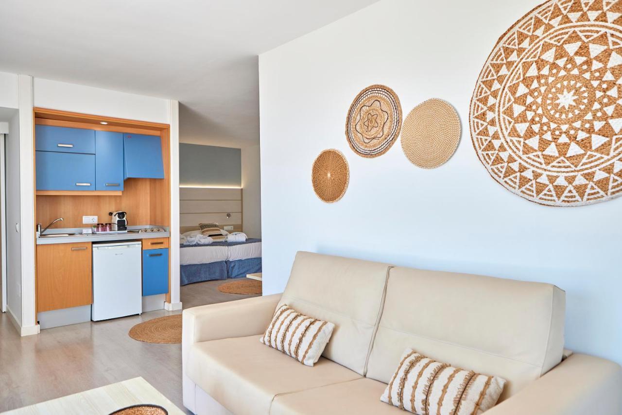 פורטלס נוס Tomir Portals Suites - Adults Only מראה חיצוני תמונה